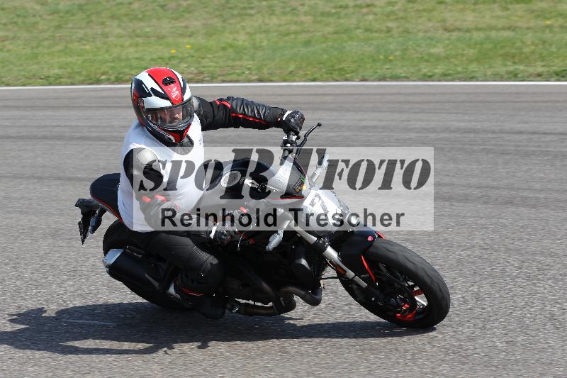 /Archiv-2022/06 15.04.2022 Speer Racing ADR/Instruktorengruppe/7-1